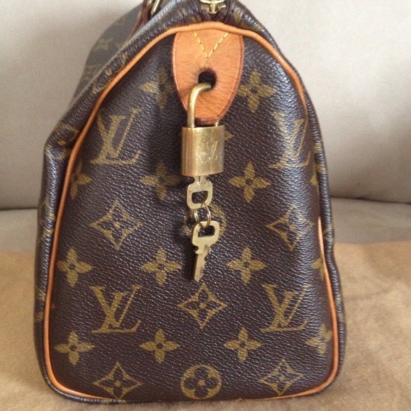 👜🎀SOLD🎀👜 - Picture 2 of 4