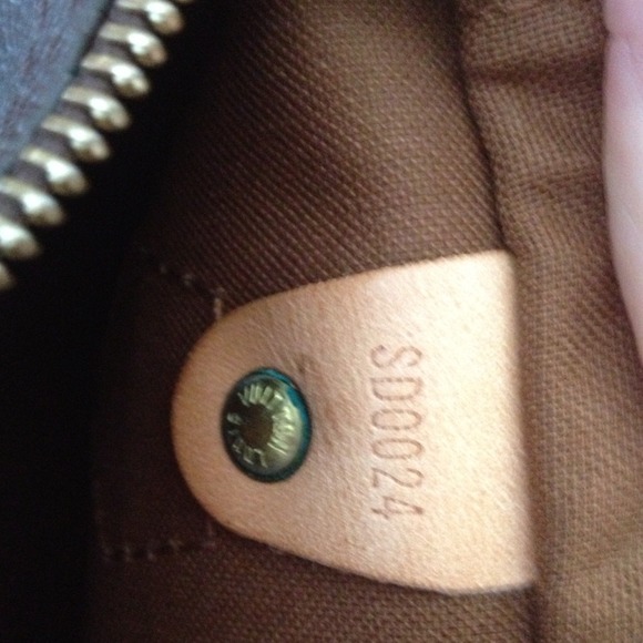 👜🎀SOLD🎀👜 - Picture 4 of 4