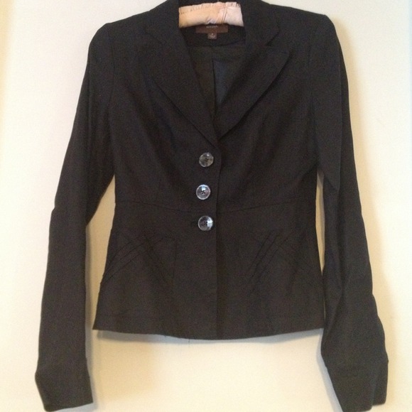 💢💢SOLD IN BUNDLE💢💢Black linen blazer