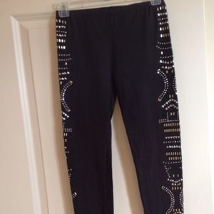 NWOT Tribal Studs leggings S