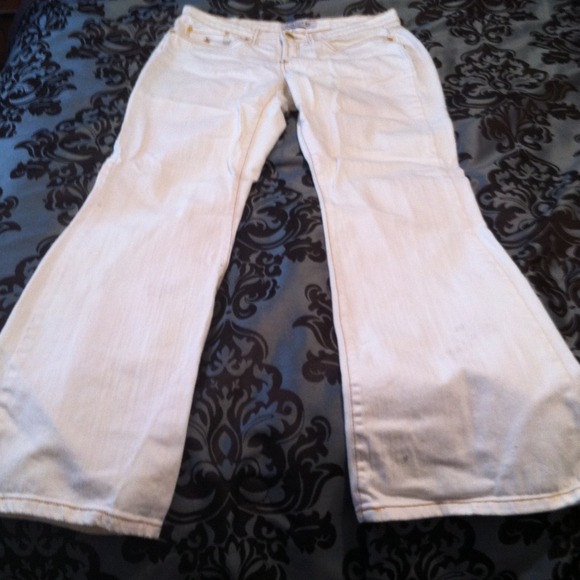 ⚡SOLD⚡NWOT- Jeanstar White Denim Jeans - Picture 2 of 4