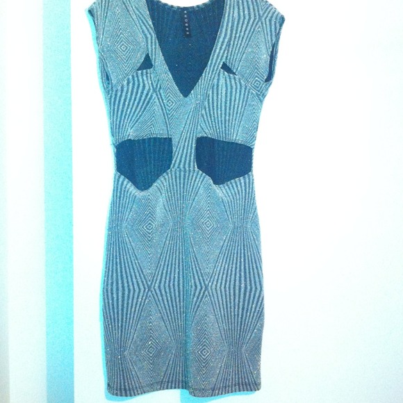 **REDUCED!! Sexy zig zag cutout dress! - Picture 2 of 2