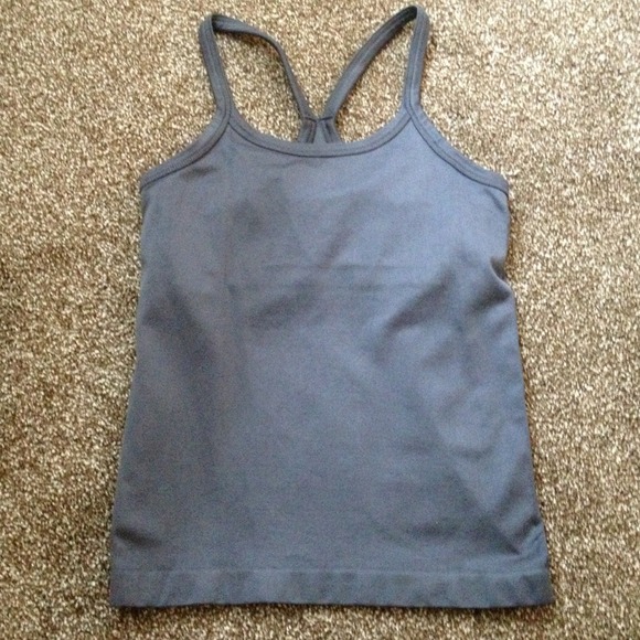 🚫SOLD IN BUNDLE🚫gray workout top