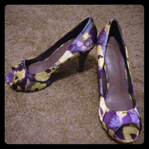 madden girl floral spring heels size 6
