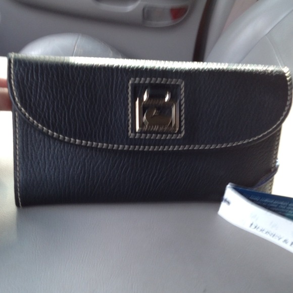 Black leather DOONEY & BOURKE wallet