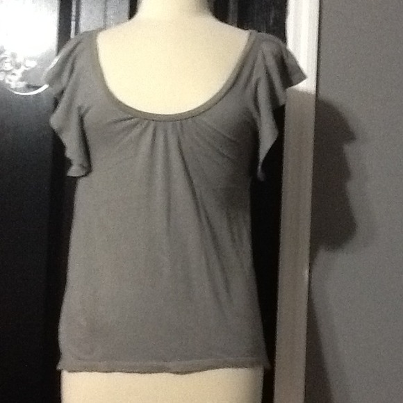 Gray frill sleeve shirt