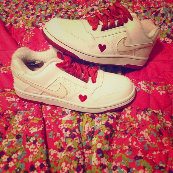 ❤Valentines Day❤ Nike sneakers❤