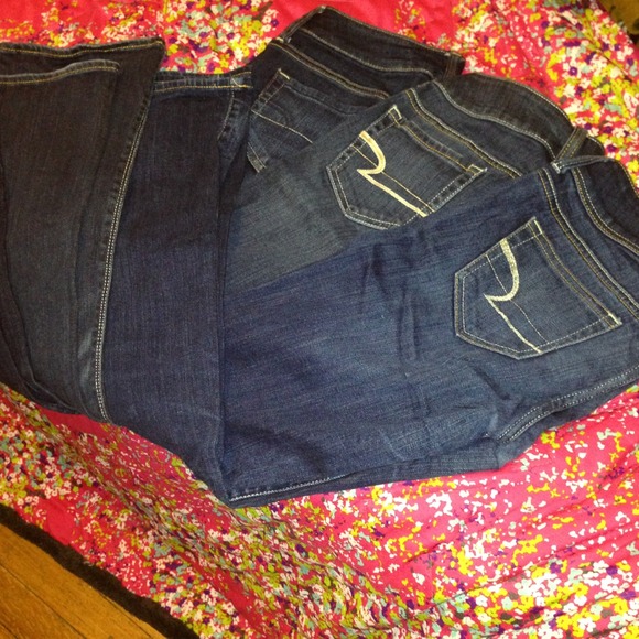 ❗Reduced❗3 pairs of American Eagle jeans 0 short
