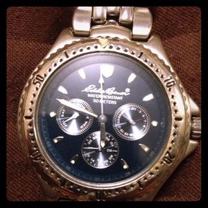 Perfect Eddie Bauer watch!! Brand new battery!!