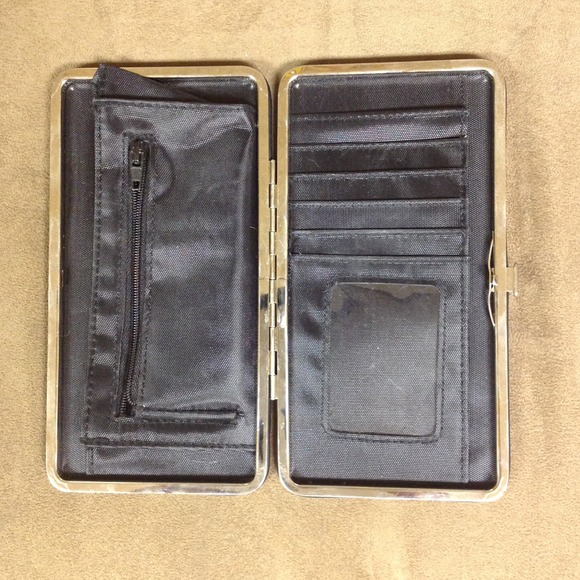 Fun Wallet! - Picture 2 of 2