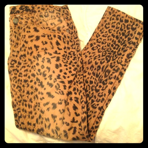 SOLD!! Cheetah print skinny jeans.