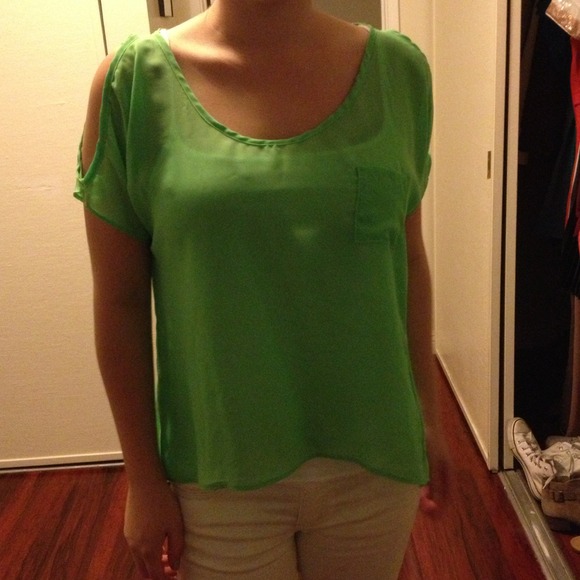 ❌Sold❌Neon green blouse