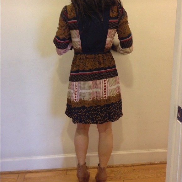 Stunning print dress with cut out on sleeves New - Picture 4 of 4