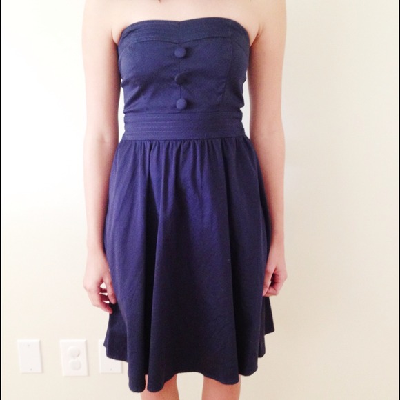 Dress - Picture 2 of 2