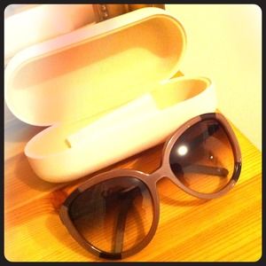 Authentic Sunglasses from Chloe Authentic Sunglasses from Chloe