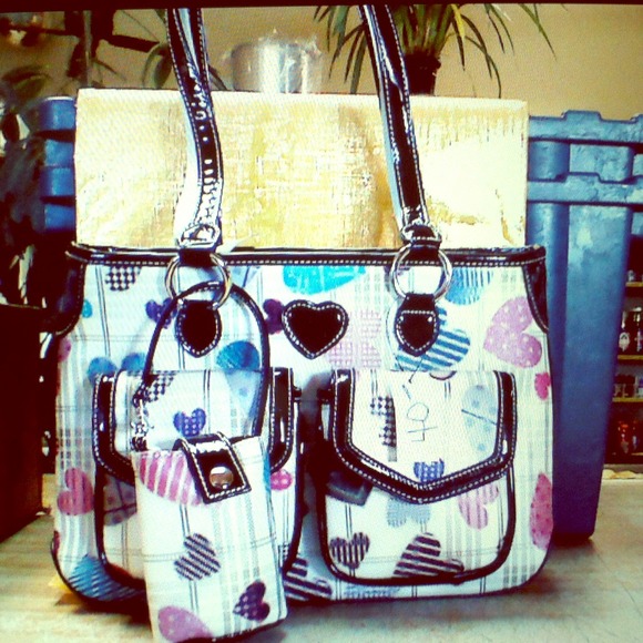 Super cute plus free gift! :)