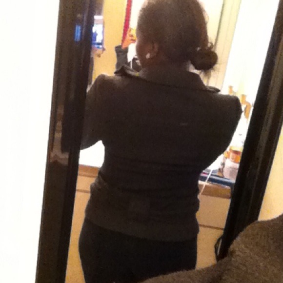 Used coat - Picture 3 of 4