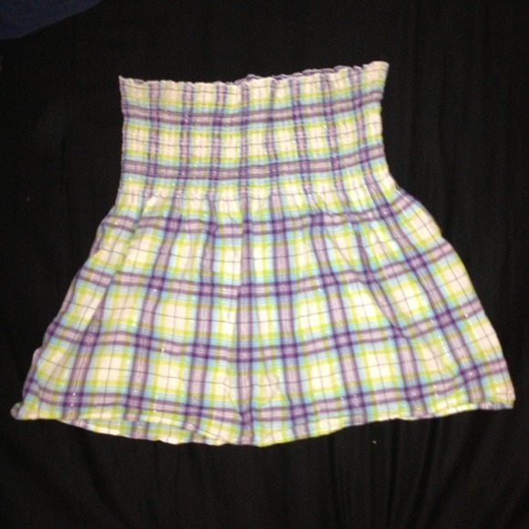 Arizona colorful strapless top.