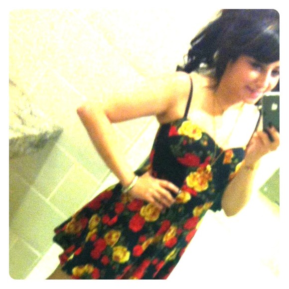 Floral sweetheart dress 😍worn once!