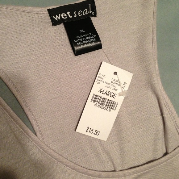 🚨REDUCED super cute flair tank💗 - Picture 3 of 4