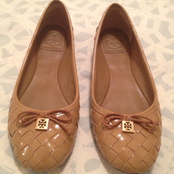 Tory Burch Beige Patent Prescot Ballet Flat
