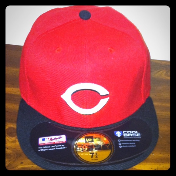 Cincinnreds hat 7&1/4 flat bill new!