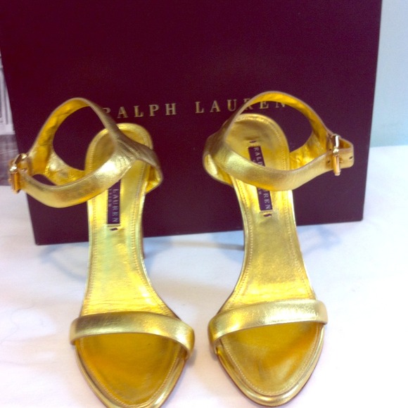 ❌SOLD❌Metallic gold stiletto heels, shoes