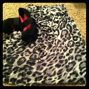 Black and gray leopard dress