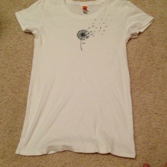 White Lucy shirt make a wish