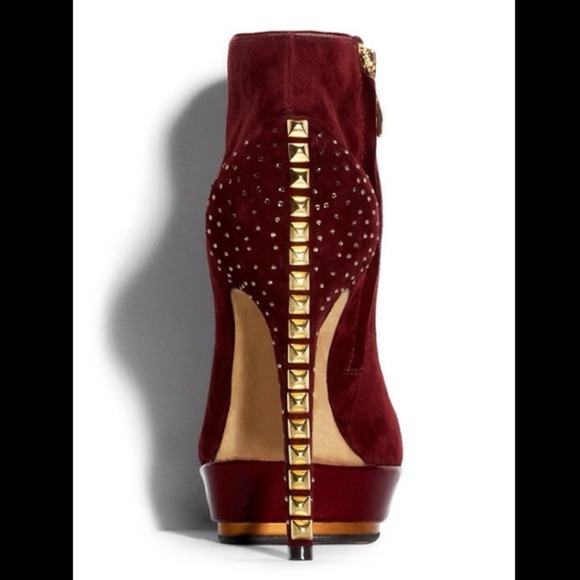 Vince Camuto Red Suede Booties 🆕 - Picture 3 of 3