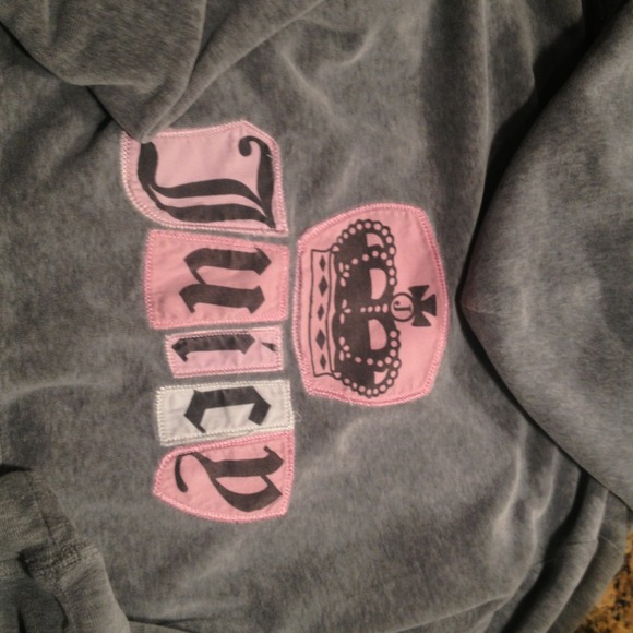 Juicy sweater bubdle