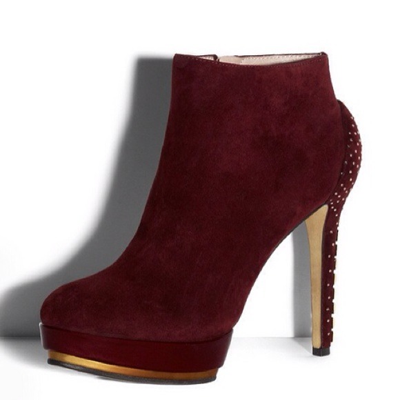Vince Camuto Red Suede Booties 🆕 - Picture 2 of 3