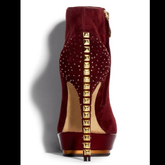 Vince Camuto Red Suede Booties 🆕 - Picture 3 of 3