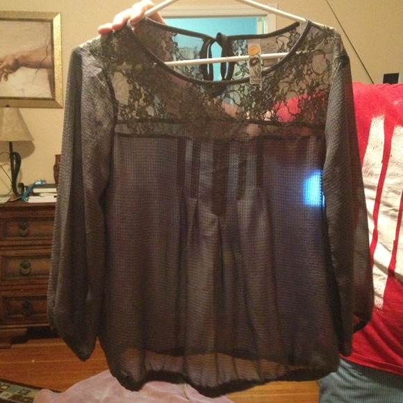 Lacey Vintage looking top
