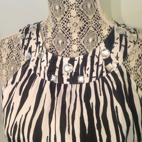 Tank - Picture 2 of 2