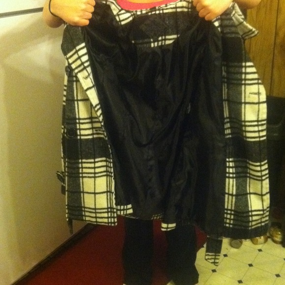 Jacket. - Picture 3 of 3