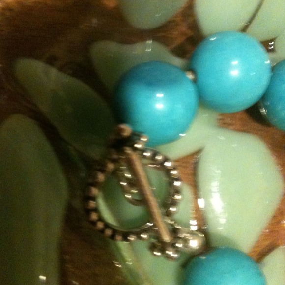 Howlite blue  & sterling silver bracelet 7.5-8" - Picture 2 of 2
