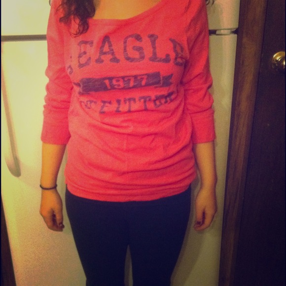 American eagle shirt.