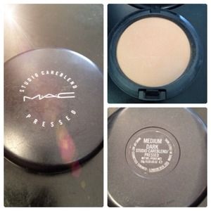 🚫SOLD🚫✨MAC✨Careblend powder