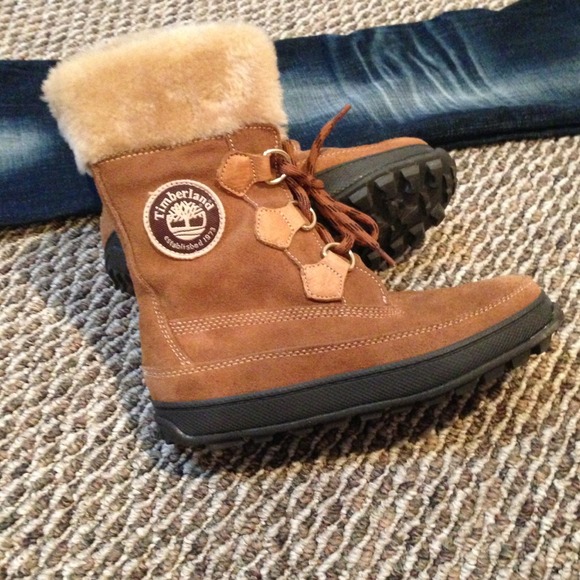 🎈REDUCED🎈Suede camel Timberland boots