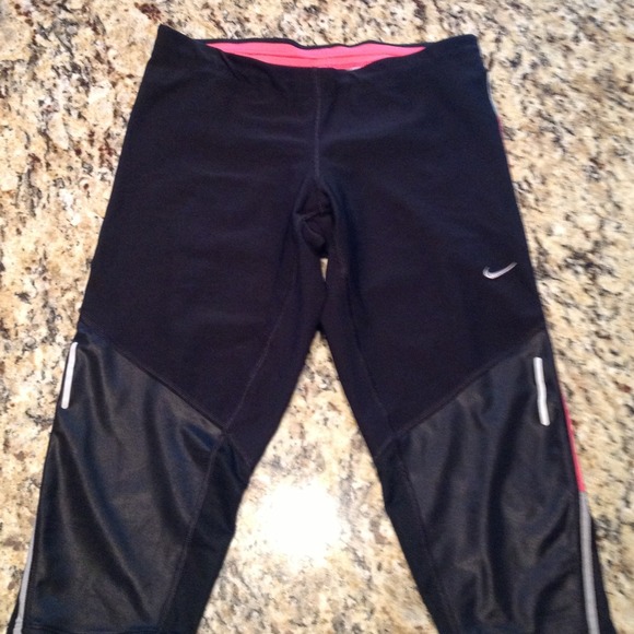 *SOLD IN BUNDLE*Nike dry fit running capris
