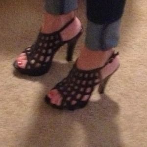 Fergie platform heel