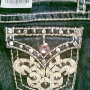 Vault Denim. Designer Jeans up to 50 percent off!