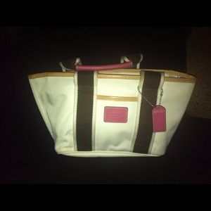 An  authentic reversible  Coach  purse