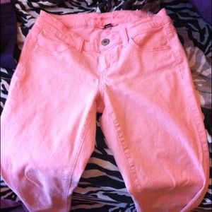 American Eagle Skinny Peach colored Jeans