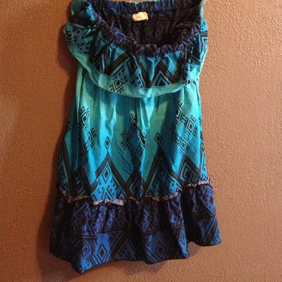 🌟REDUCED🌟Ruffle Indian-looking dress