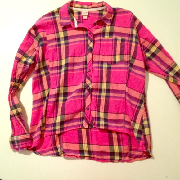 Hi-lo pink plaid shirt.