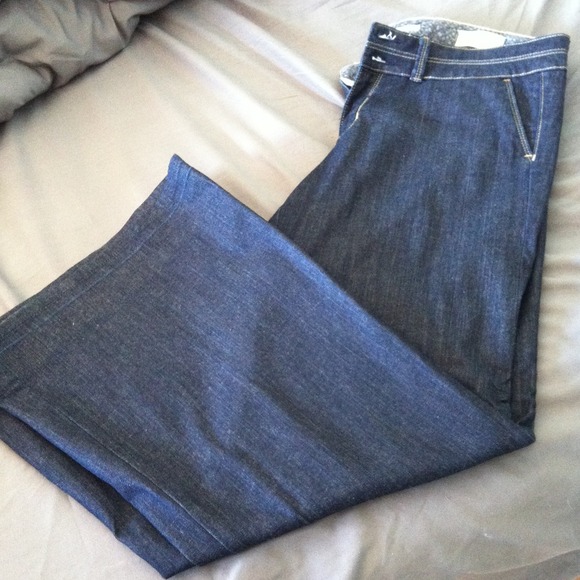 Limited Edition Gap Wide-Leg Jeans!