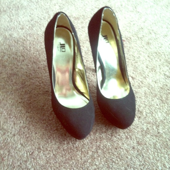 👠👠👠 - Picture 1 of 2