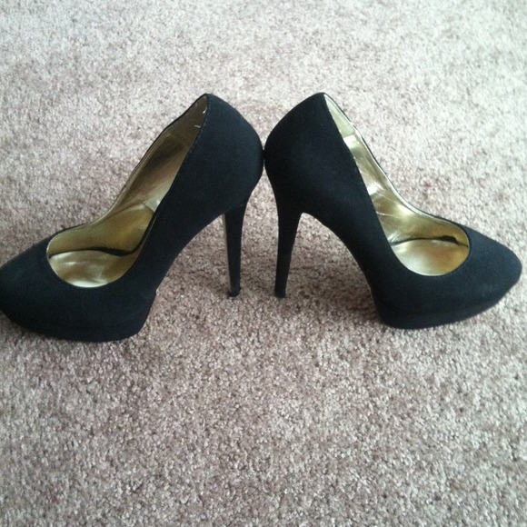 👠👠👠 - Picture 2 of 2